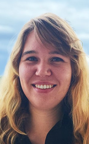 Alena Holzinger